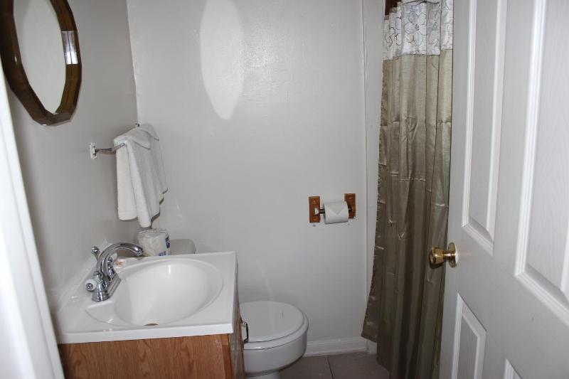Queen Room image 4