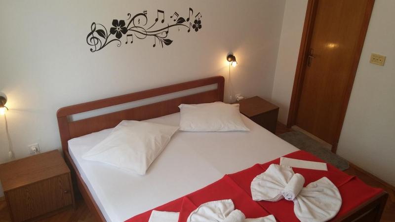 Standard Double Room image 2
