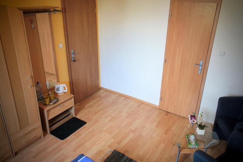 Standard Double or Twin Room image 4