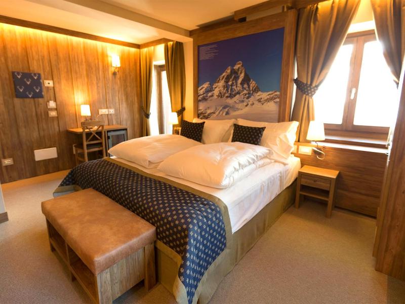 Double Room image 4