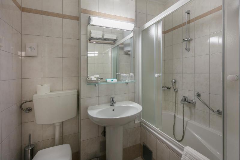 Superior Apartment image 3