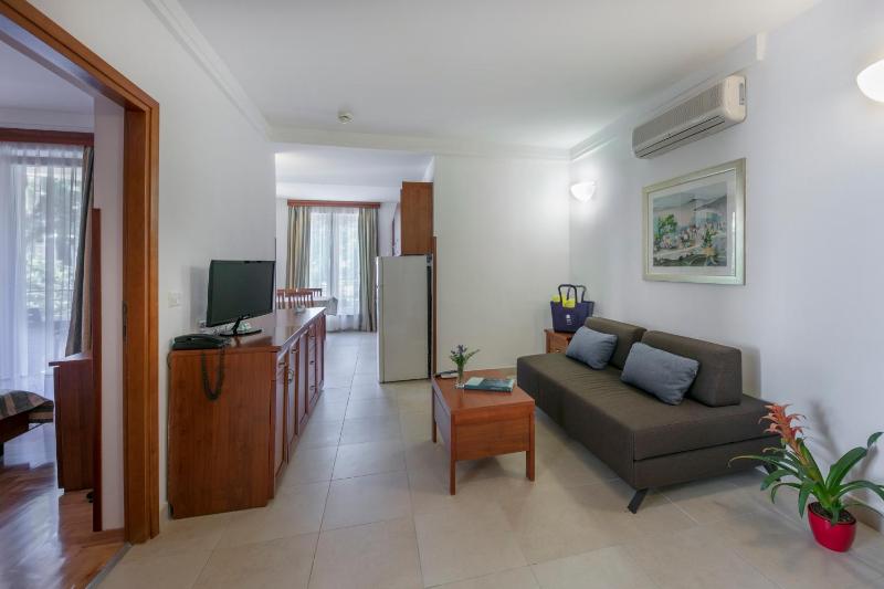 Superior Apartment image 4
