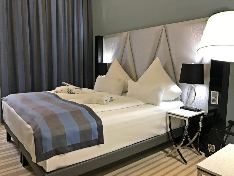 Superior Double Room image 2