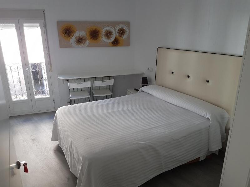 Double Room with Private Bathroom image 4