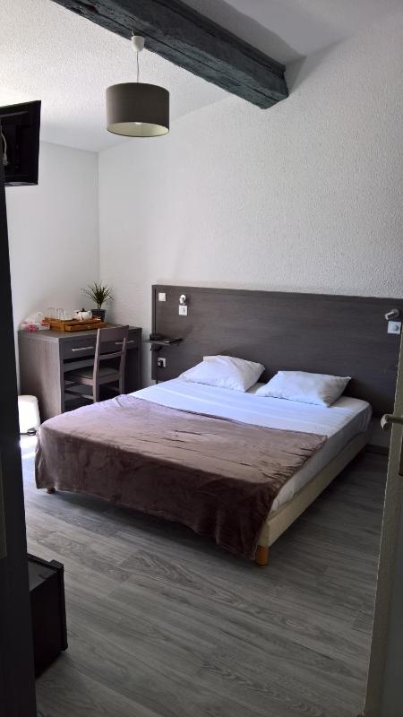 Superior Double Room image 4