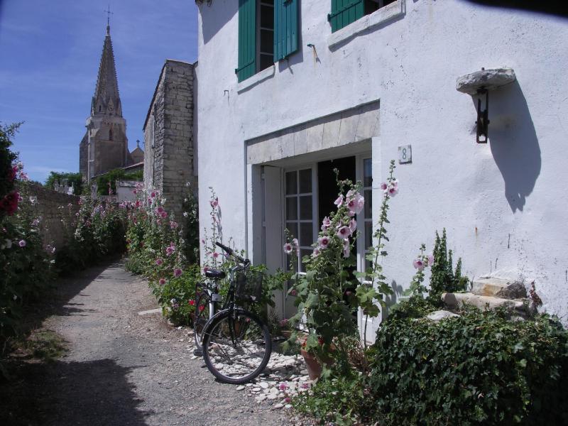Two-Bedroom Holiday Home image 1