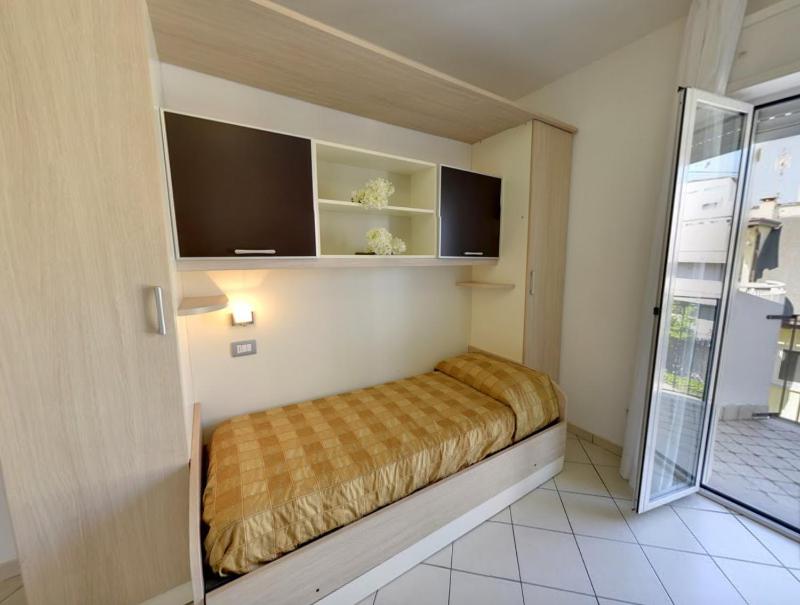 One-Bedroom Apartment (4 Adults) image 2