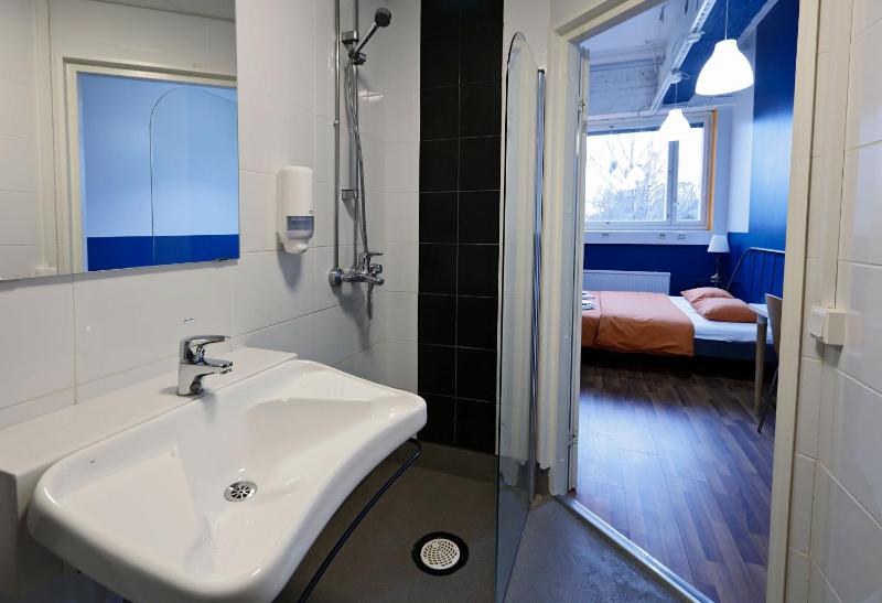 Double Room with Private Bathroom image 3