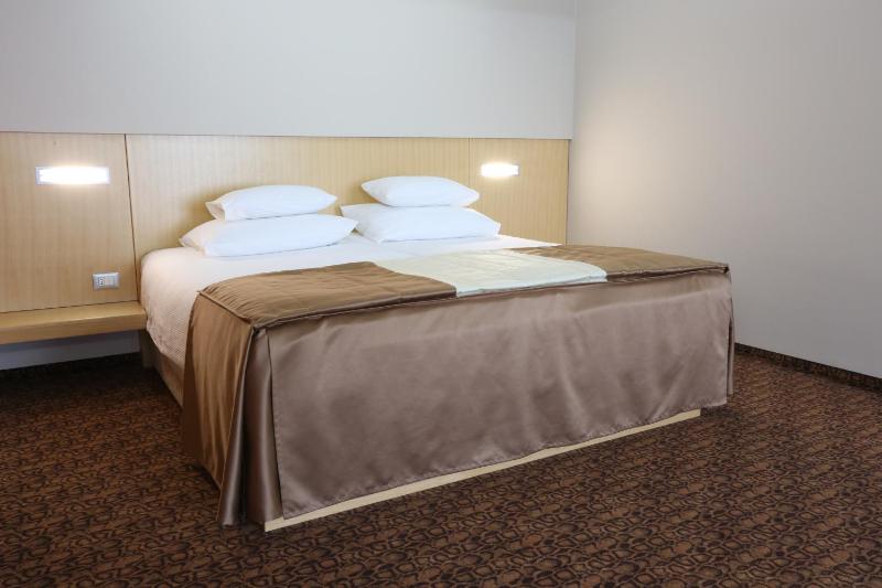 Junior Suite image 1