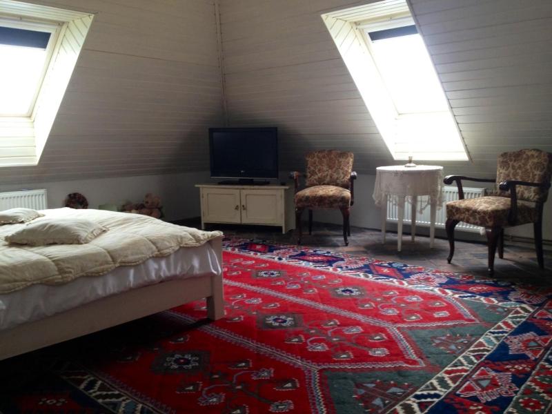 Double Room image 4
