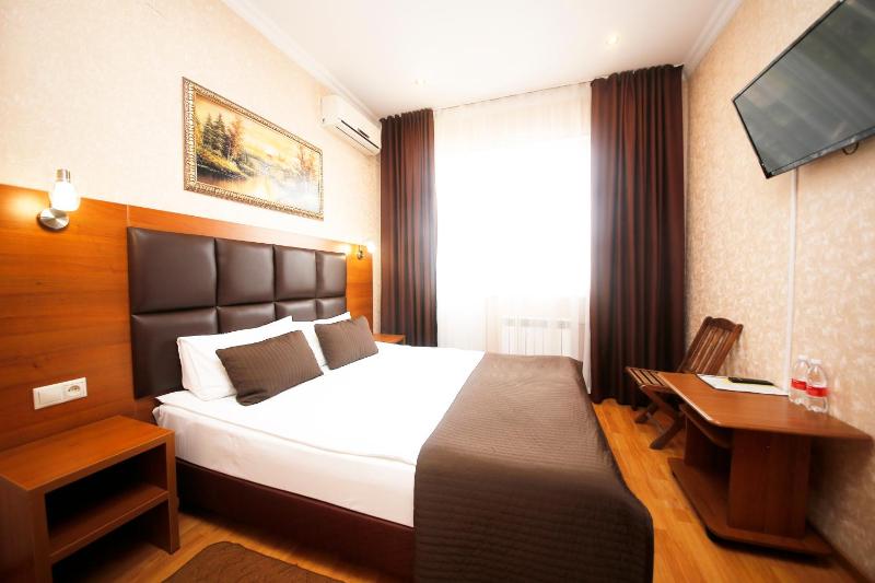 Double or Twin Room image 2