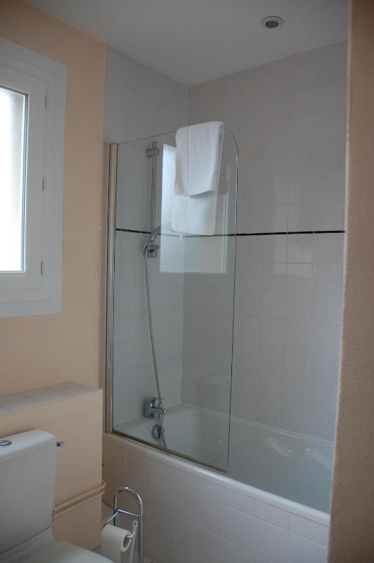 Superior Double Room image 3