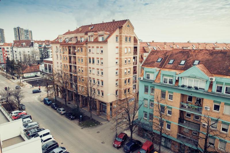 Bella Apartment with free parking - image 2