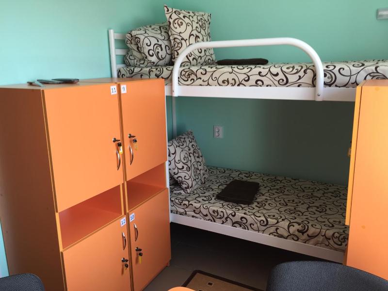 Bunk Bed in Mixed Dormitory Room image 4