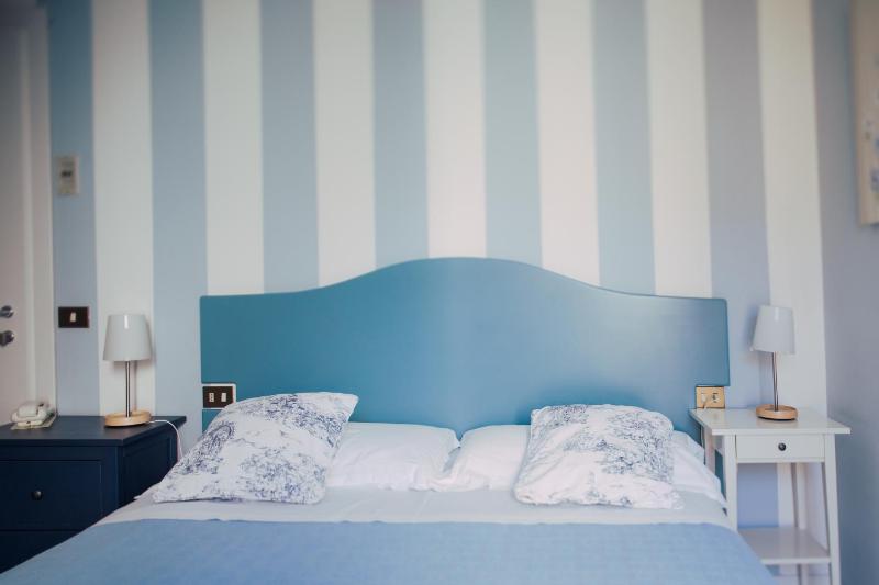Double or Twin Room image 4