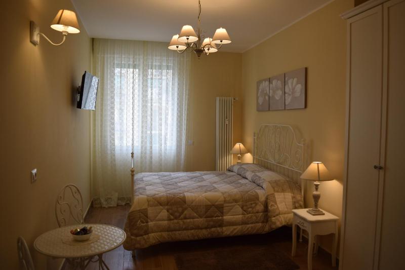 Double Room image 2