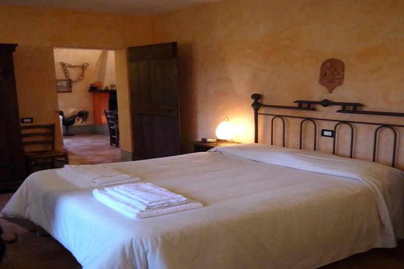 Apartment with Pool View  image 4