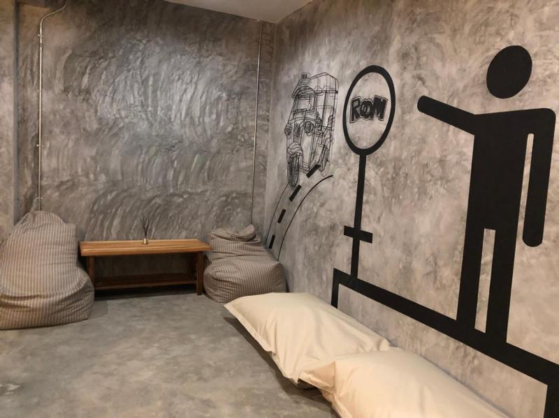 Blackjack Bar and Hostel - image 28