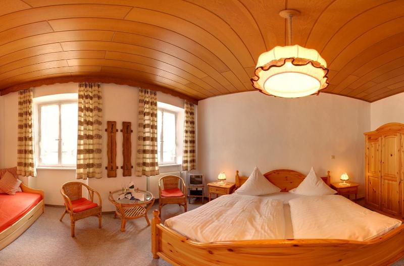 Triple Room image 3