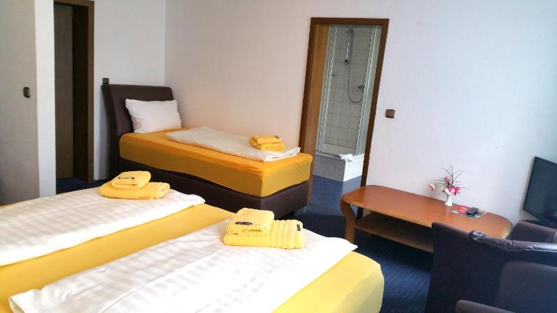 Triple Room image 4