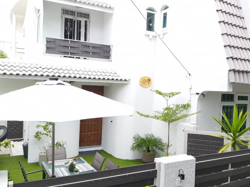 Villa Bienvenue Beachfront House Images