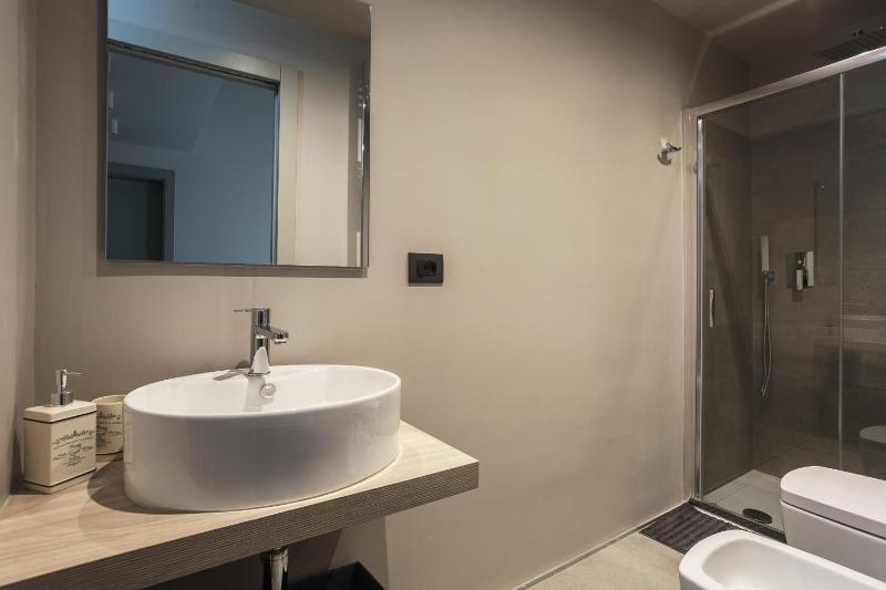 Apartment image 3