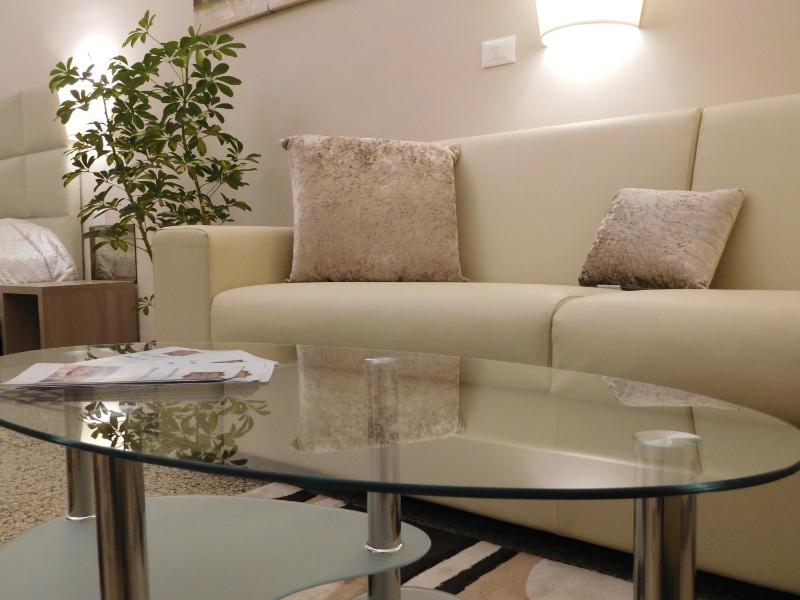 Hotel Etnea Royal Suites - image 12