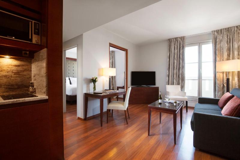 Executive Junior Suite image 4
