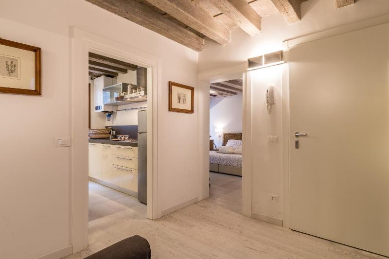 SAN POLO 2140 IN THE HEART OF VENICE - image 13