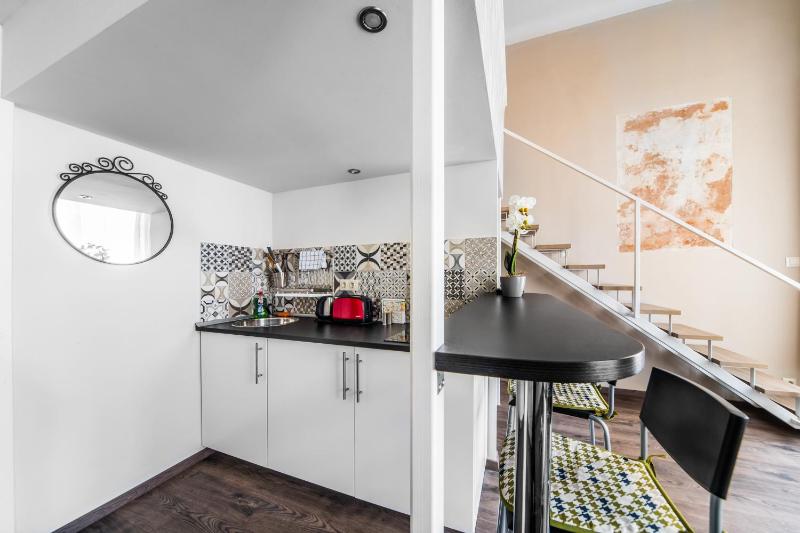 Elisabeth Apartments - image 7