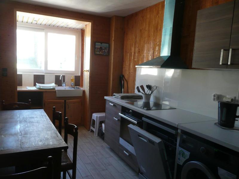 One-Bedroom Apartment image 2