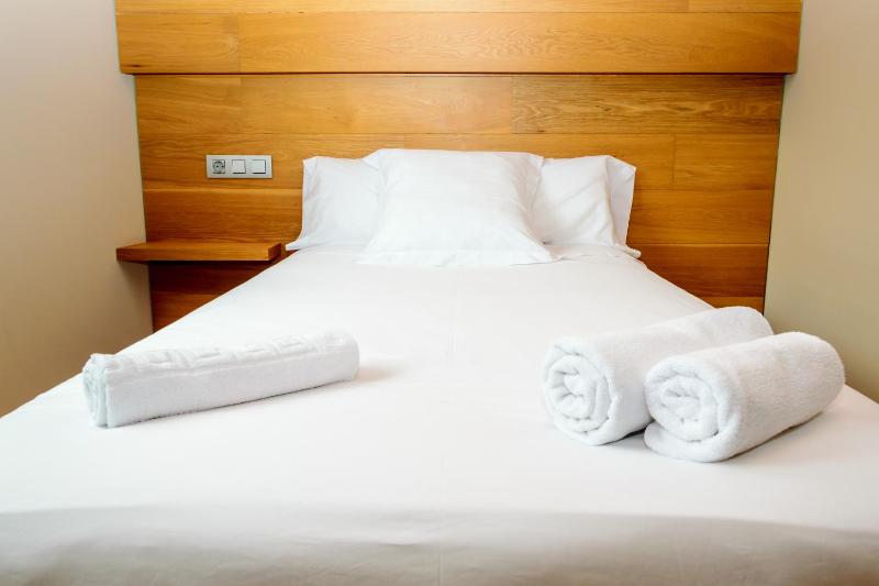 Single Room image 3