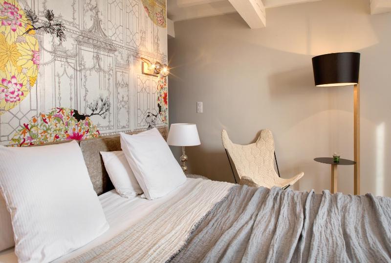Deluxe Room image 1