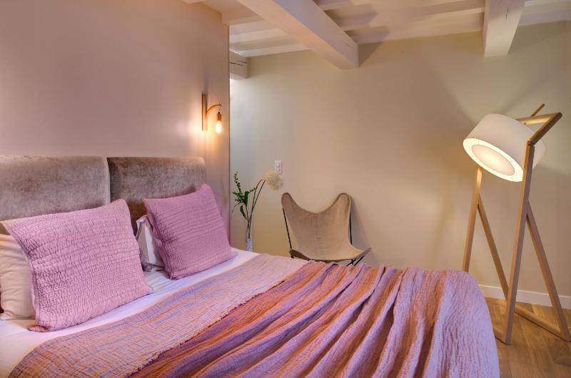Deluxe Room image 4