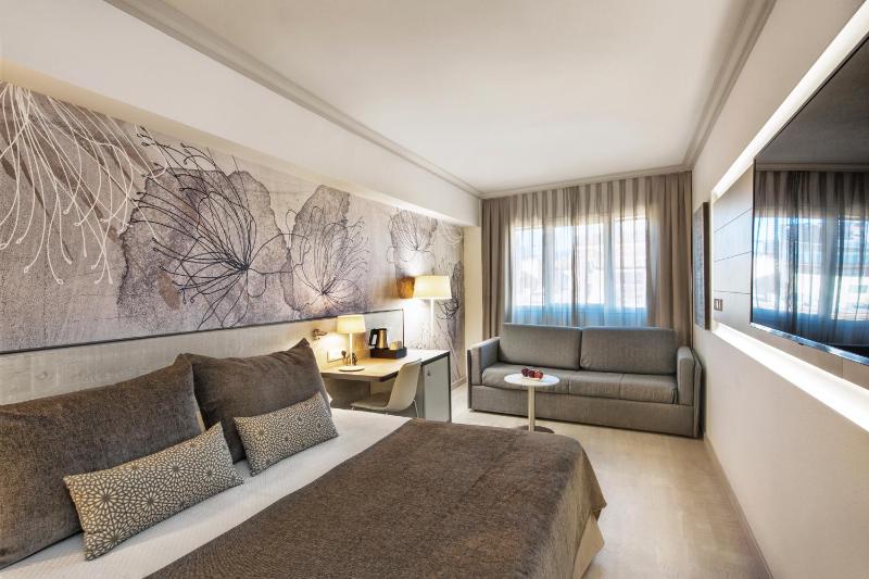 Salles Hotel Pere Iv - image 9