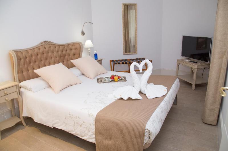 Apartment image 2