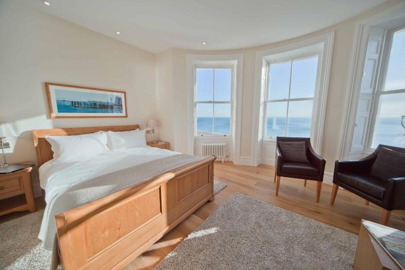 A Room With A View - Free Parking - image 29