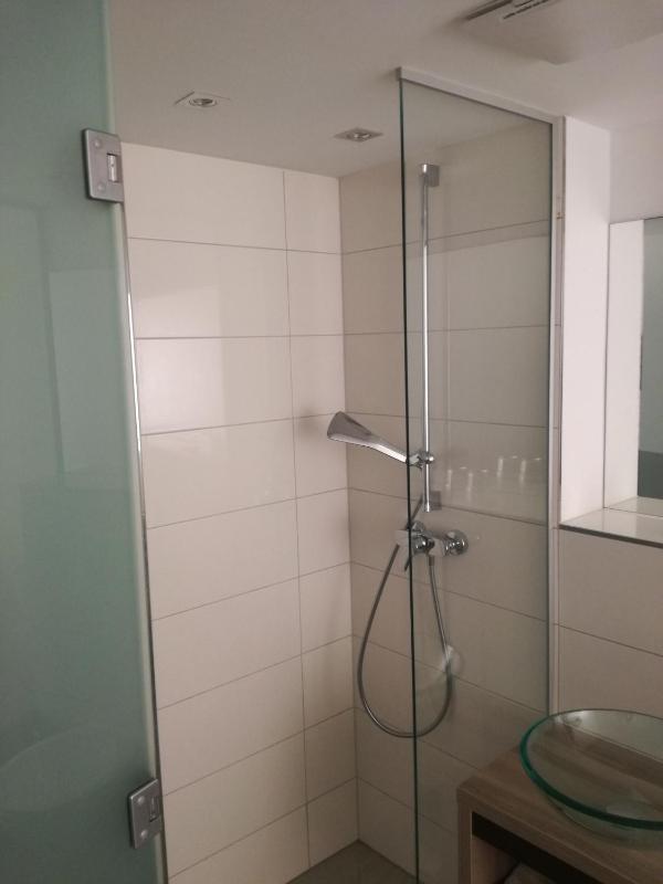 Single Room image 4