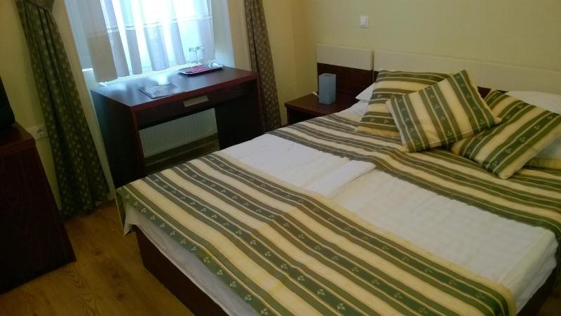 Double Room - Disability Access image 3