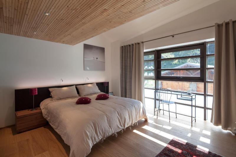 Superior Double Room image 3