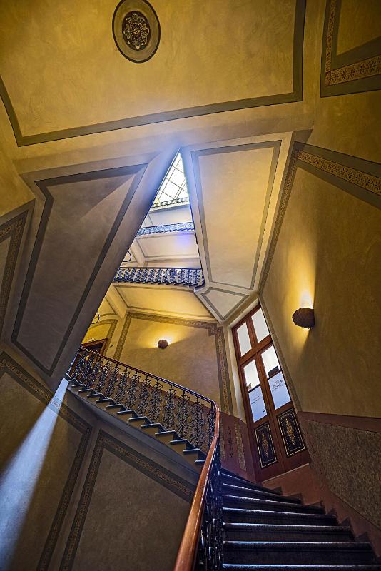 Deminka Palace - image 16
