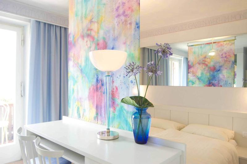 Double Room image 4