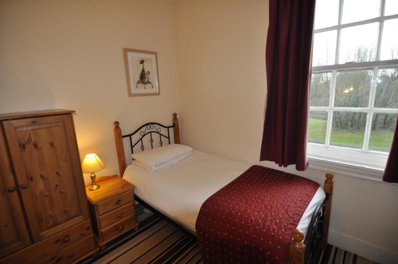 Single Room image 1