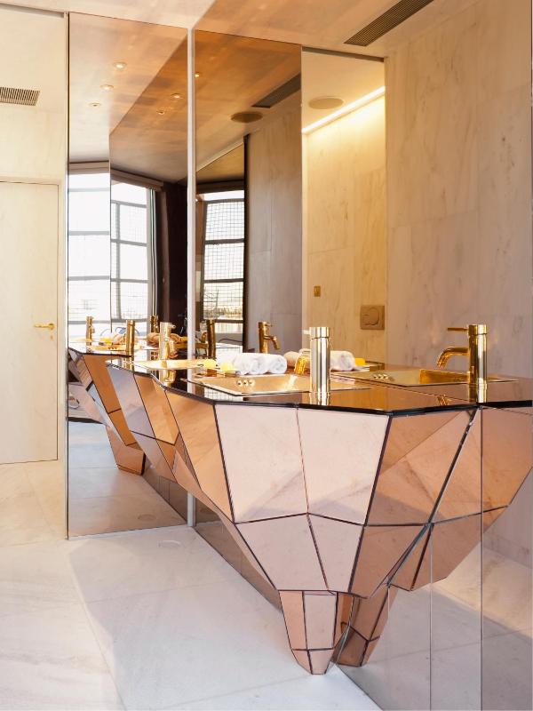 Penthouse Suite image 1