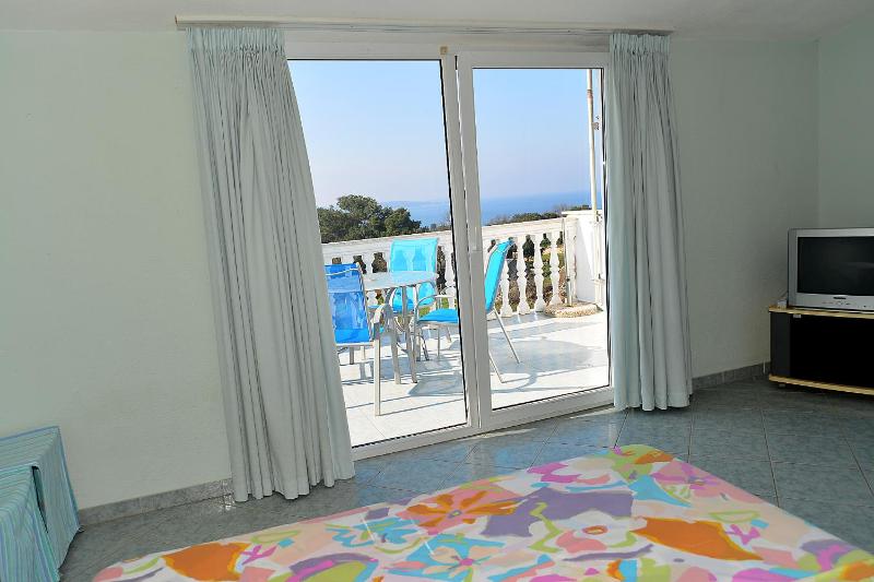 Apartment image 2