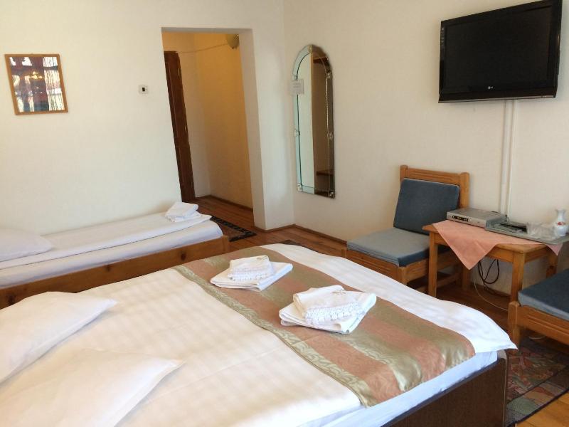 Triple Room image 4