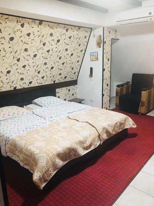 Standard Triple Room image 3