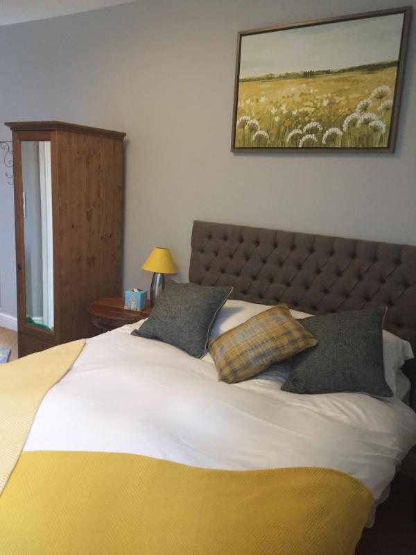 Double Room with Private Bathroom image 3