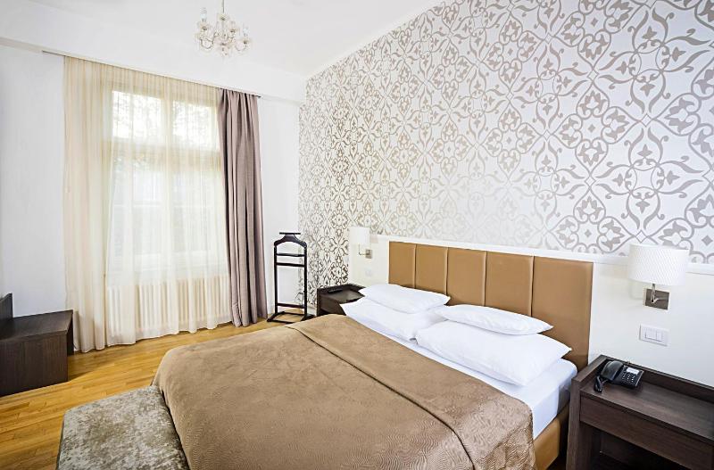 Deminka Palace - image 4