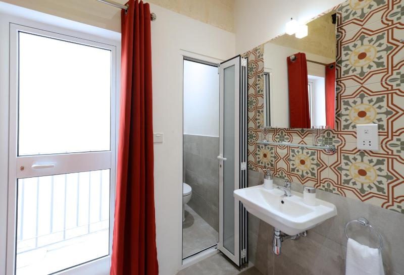 Lovely House Private Rooms by Vallettastay - image 7